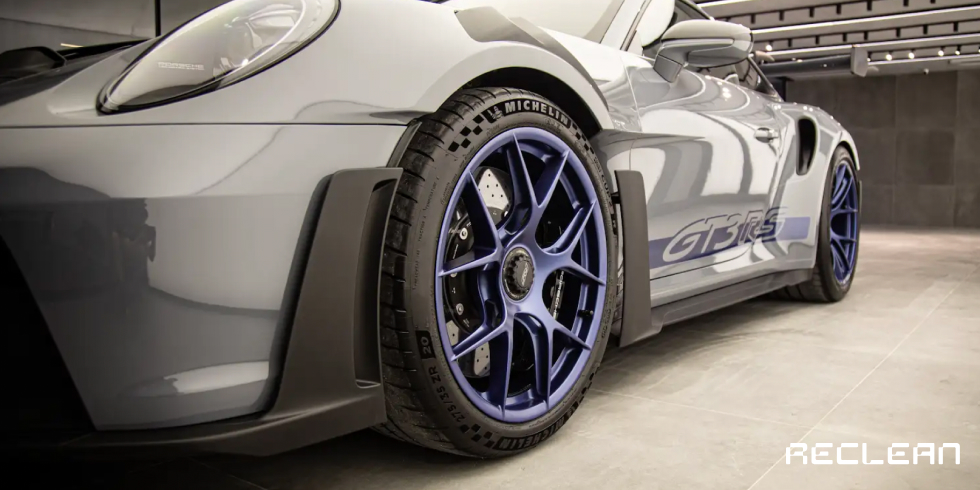 Reclean Car Detailing Concept | Estética Automotiva na Grande Vitória Rodas Personalizadas: Estilo e Identidade Sobre Quatro Rodas